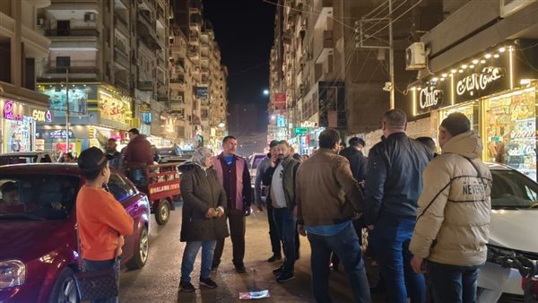 محافظ الدقهلية يتابع أعمال حملة ليلية لإزالة الإشغالات بحي غرب المنصورة (صور)