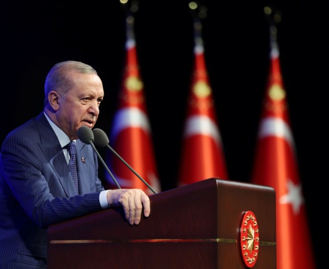 أردوغان لماكرون: تركيا تسعى لإعادة الشأن الإيراني إلى طاولة المفاوضات