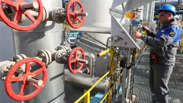 المفوضية الأوروبية: سنقترح خفض ضرائب الكهرباء على دول الاتحاد في ظل صدمة الأسعار جراء الحرب مع إيران