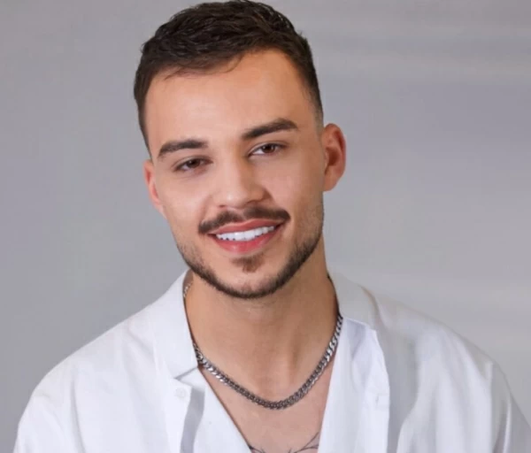 إثر تصريحاته الجدلية.. والد حسام السيلاوي يتبرأ منه ويصفه بالرويبضة