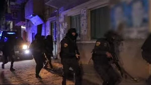 حملات أمنية لضبط ممارسي أعمال البلطجة وحائزي الأسلحة النارية بالمحافظات