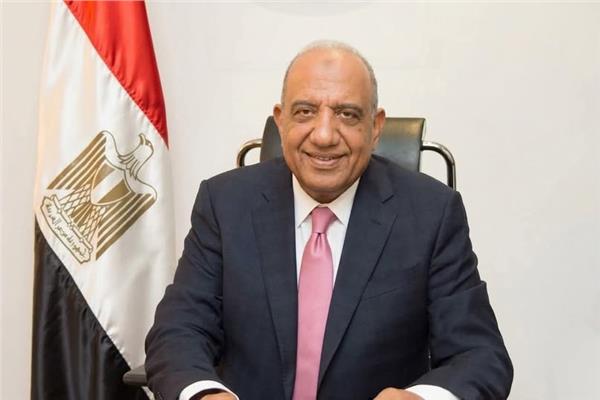وزير الكهرباء يتابع عمل لجان التفتيش على مراكز الخدمة والشحن خلال إجازة عيد الأضحى