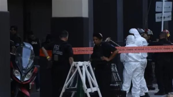 انفجار طرد مفخخ داخل كلية الشرطة في الأرجنتين ووقوع إصابات (فيديو)