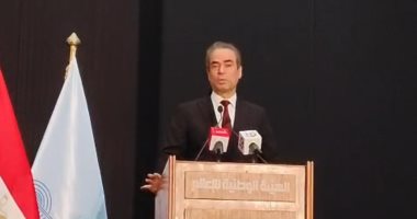 أحمد المسلمانى: ما يعيشه العالم الآن نحتاج تقديمه على خشبة المسرح
