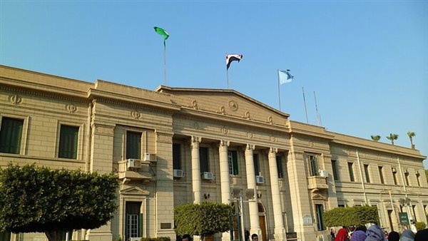 آداب القاهرة تعلن آخر موعد لتسجيل المقررات لطلاب المستويين الأول والثاني