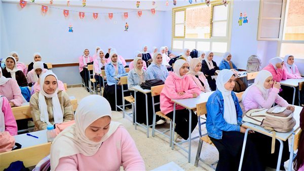 هل ينجح النموذج الياباني في المدارس المصرية؟.. خبراء يكشفون التحديات وطرق النجاح