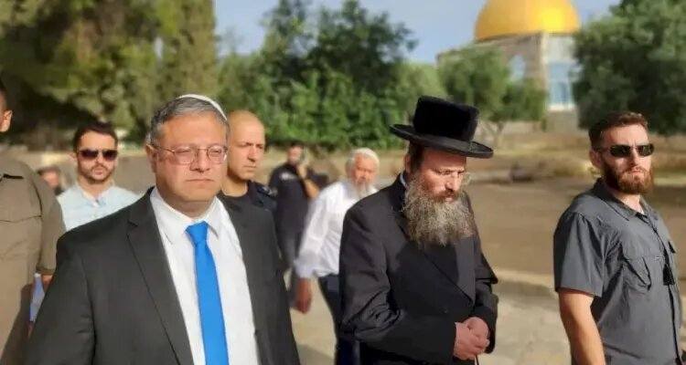 بن غفير يقتحم الأقصى مع مستوطنين للمرة الثانية في أقل من أسبوع