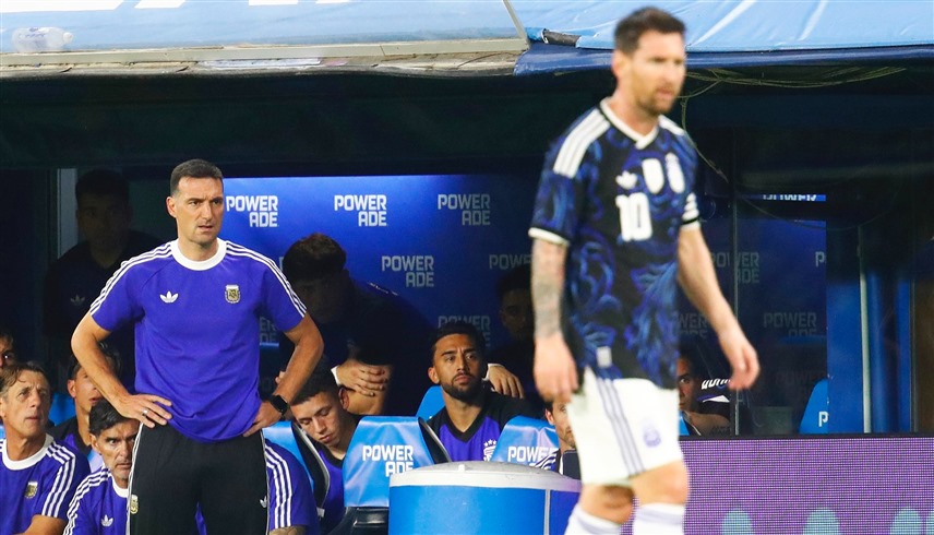 قلق في منتخب الأرجنتين.. ضبابية حالة ميسي النهائية