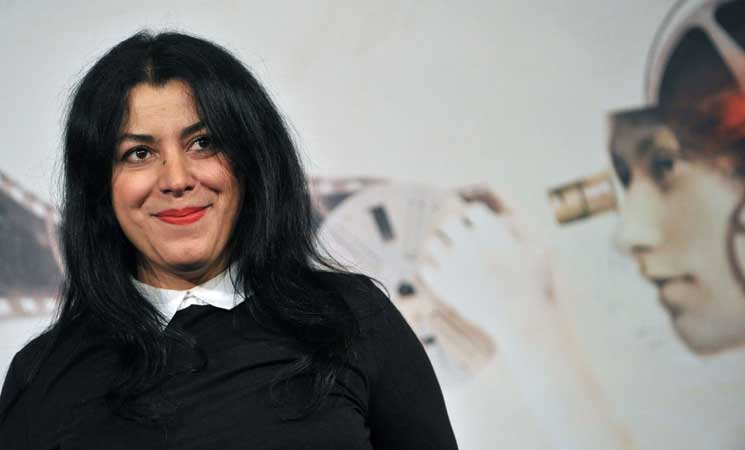 وفاة الفنانة الإيرانية المعارضة مرجان ساترابي مؤلفة “برسيبوليس”