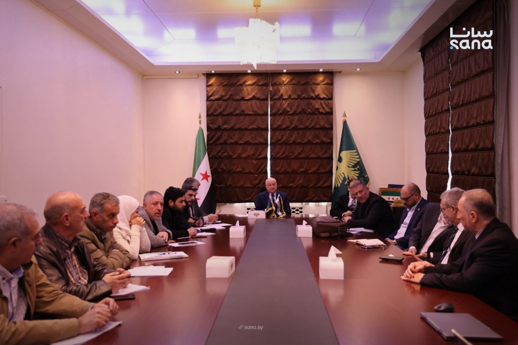 وزارة النقل تتابع مستجدات دراسة تأهيل وتحسين طريق مطار دمشق الدولي