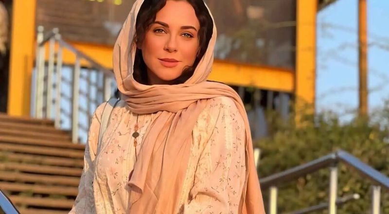 سلاف فواخرجي ترد على منتقدي ظهورها بالحجاب: الاحترام لا ينتقص من الحرية