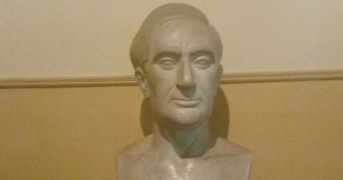 فوز إيمان مرسال وعادل عصمت بجائزة «كفافيس» للأدب لعام 2026