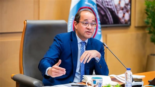 وزير المالية: الإيرادات العامة المستهدفة 4 تريليونات جنيه بمعدل نمو 30%.. زيادة المصروفات المتوقعة 13.2%.. و48 مليارًا لرد الأعباء التصديرية