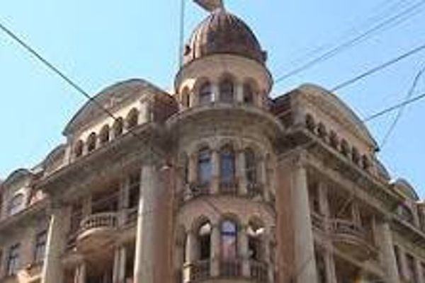 العملاء منخفضو التكلفة: الوجه الجديد للتجنيد الاستخباري