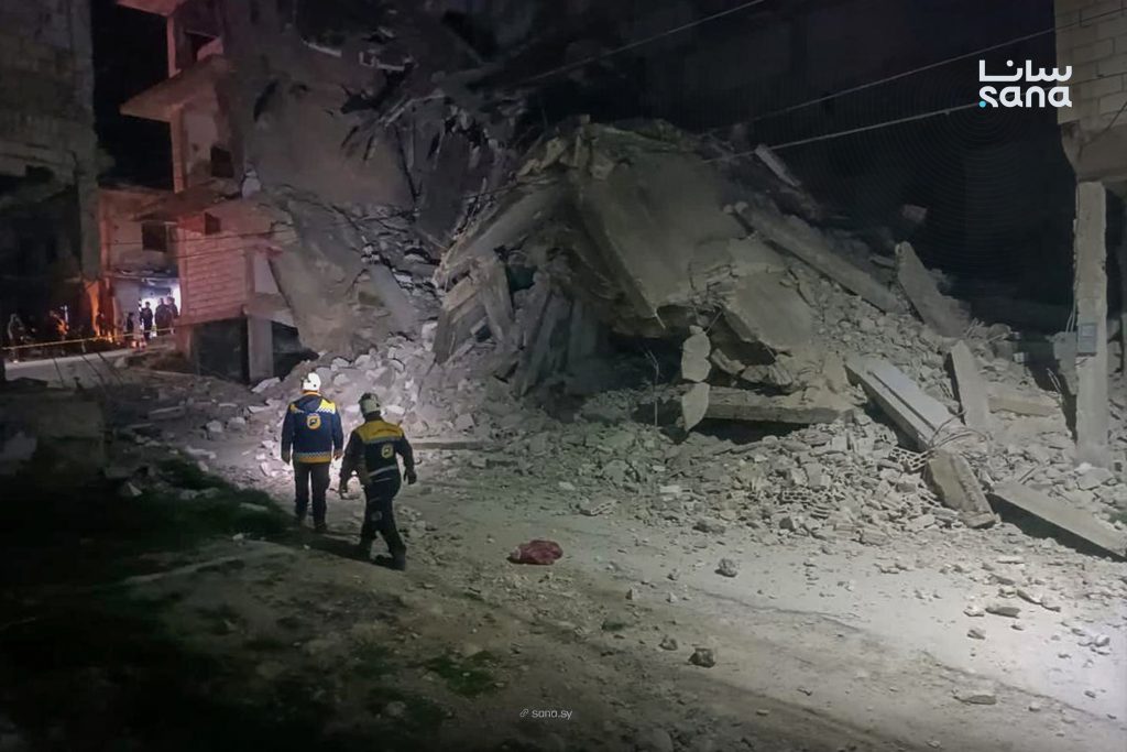 انهيار مبنى سكني في جسر الشغور دون وقوع إصابات