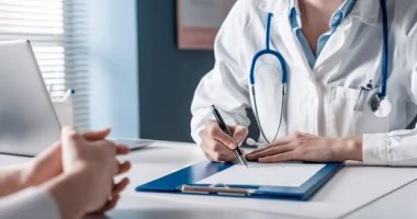 ليه الأعراض المرضية ممكن تختفى بمجرد حجز الدكتور؟ السر حالة السومتيزيشن