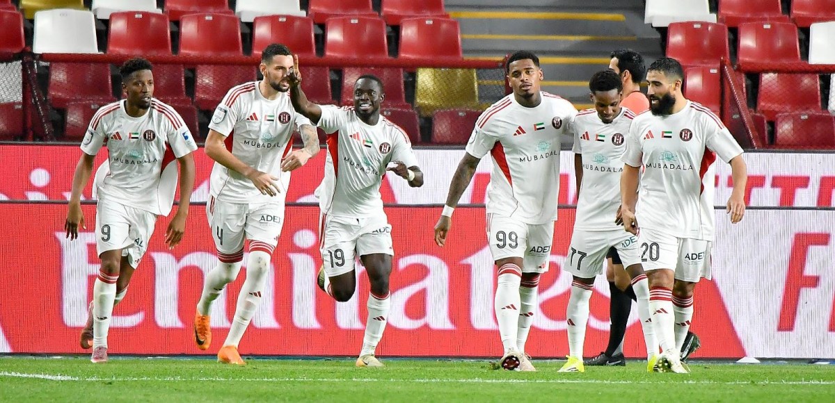 الجزيرة يحلق بنقاط كلباء وتعادل خاسر للبطائح والظفرة