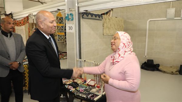 محافظ القاهرة يتفقد معرض أهلا بالعيد بالسوق الحضاري بمدينة نصر (صور)