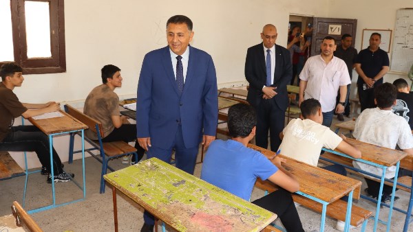 امتحانات الشهادة الإعدادية بالقليوبية.. استبعاد رئيس لجنة وإحالة مراقب للتحقيق