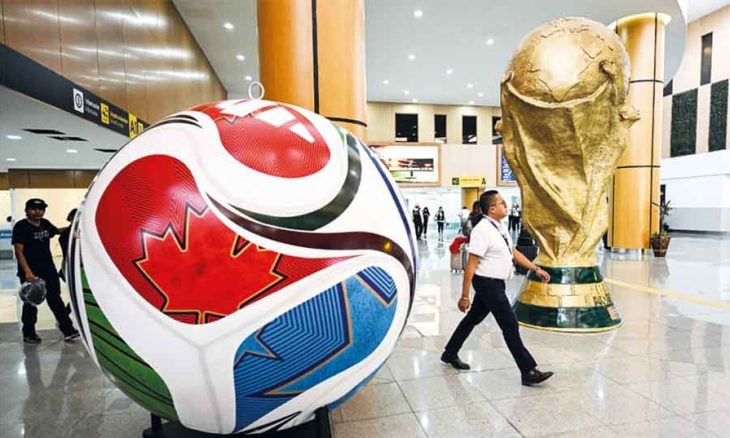 الفيفا يمنع المشجعين من إدخال زجاجات المياه القابلة لإعادة التعبئة لملاعب كأس العالم
