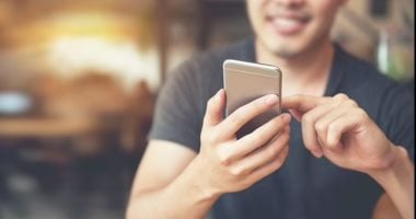 من هو العقل المدبر الخفى وراء ثورة الهواتف الذكية؟