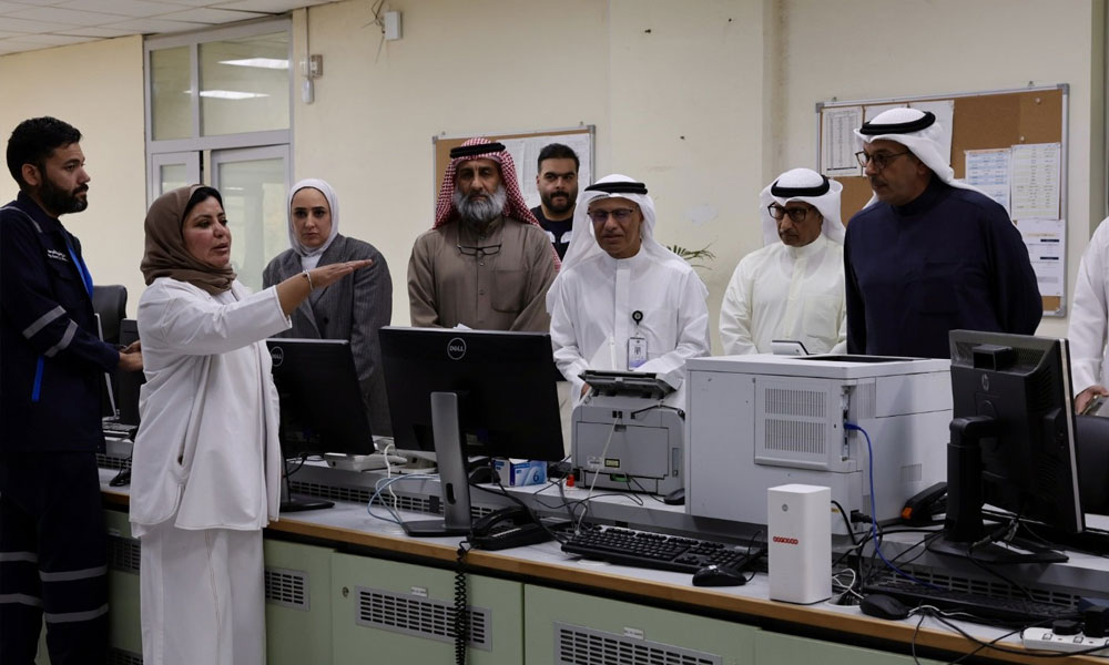 وزير الكهرباء يتفقد مركز التحكم الوطني للمياه للاطمئنان على استقرار الشبكة المائية