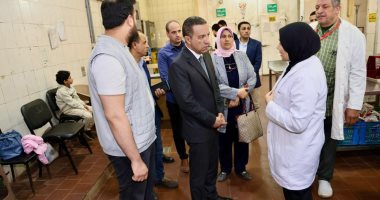 مكافأة مالية لأطقم تمريض إحدى غرف الغسيل الكلوي بمستشفى الهلال فى المنوفية