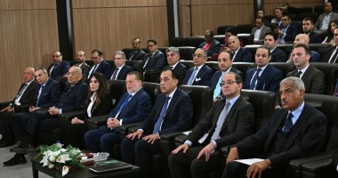 رئيس الوزراء خلال مراسم إطلاق مشروع "The Spine” بمدينة القاهرة الجديدة: المشروع باستثمارات تتجاوز 1.4 تريليون جنيه ويوفر أكثر من 155 ألف فرصة عمل مباشرة وغير مباشرة كما يحقق عوائد ضريبية تتجاوز 800 مل