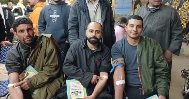 أهالى قرية الزعيم أحمد عرابى فى الشرقية يحيون ليلة القدر بأكبر حملة تبرع بالدم