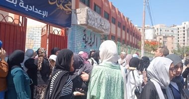 ارتياح طلاب الإعدادية في كفر الشيخ بمستوى امتحان مادة الجبر