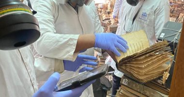 وزارة الثقافة تنهى تعقيم محتويات مكتبة البلدية بدمنهور وتبدأ ترميم الكتب