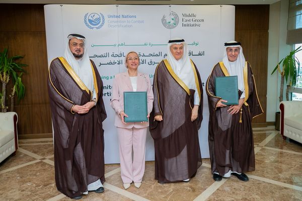 "الشرق الأوسط الأخضر" و "مكافحة التصحر" يوقعان مذكرة تفاهم إستراتيجية