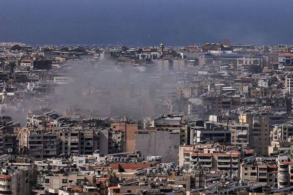 لحظة بلحظة.. هدوء حذر في بيروت وسط غارات على الجنوب