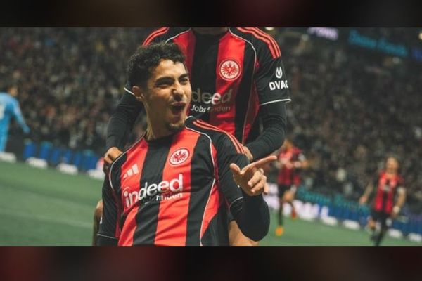 بِالفيديو: هدف تاريخي لـ "شعيبي"