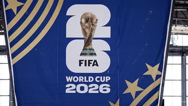 هوت دوج وكولا مقابل 2 مليون دولار.. مزاح إنفانتينو يشعل غضب جماهير الكرة ويعمق أزمة الثقة مع الفيفا