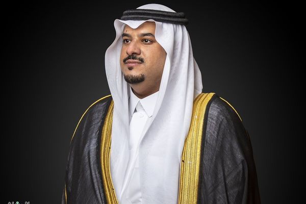 نائب أمير الرياض يهنئ القيادة بمناسبة حلول شهر رمضان