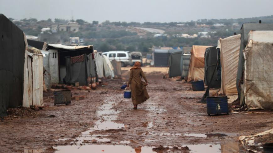 مخيمات إدلب وحلب بلا مياه شرب.. أزمة عطش في أكبر تجمعات النازحين