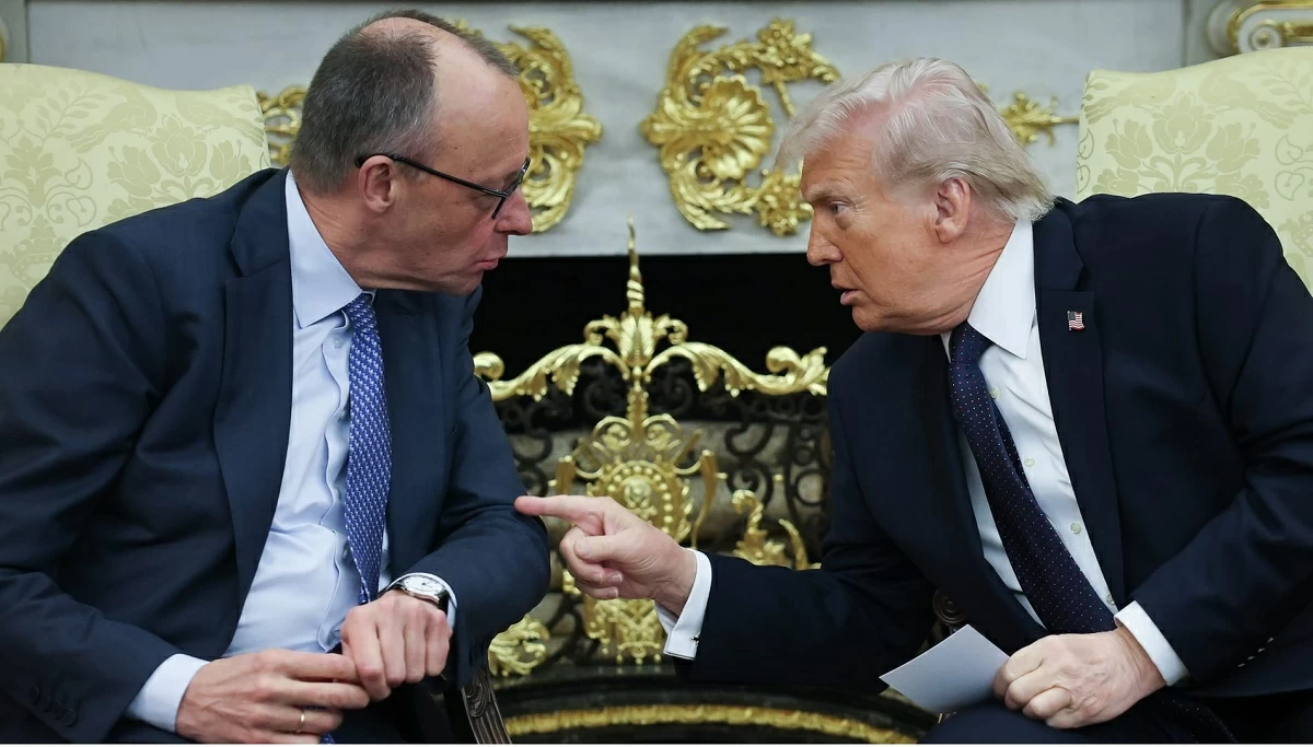 ترمب يهاجم المستشار الألماني.. وليتوانيا تعلن استعدادها للانضمام لأمريكا في «هرمز»