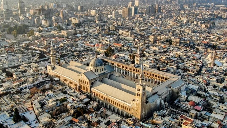 قتيل ومصابون بانفجار سيارة قرب إدارة التسليح في دمشق