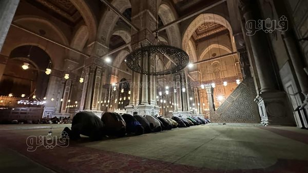 ثالث ليالي رمضان بمسجد الرفاعي، أجواء إيمانية مميزة في صلاتي العشاء والتراويح (صور)