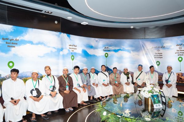 ضيوف خادم الحرمين للعمرة والزيارة يزورون المعرض والمتحف الدولي للسيرة النبوية والحضارة الإسلامية
