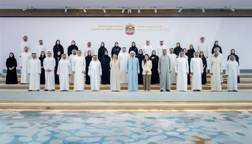 عبدالله بن زايد: الإمارات تواجه التحديات بكفاءة وتحولها إلى فرص واعدة