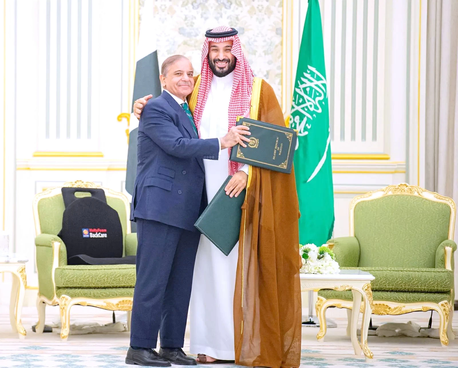 اتفاقية الدفاع المشترك بين السعودية وباكستان.. مظلة ردع لحماية الخليج والعالم الإسلامي