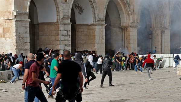 قلب العاصفة.. خبير: الأوضاع في فلسطين بتقرب المنطقة من الهاوية|فيديو
