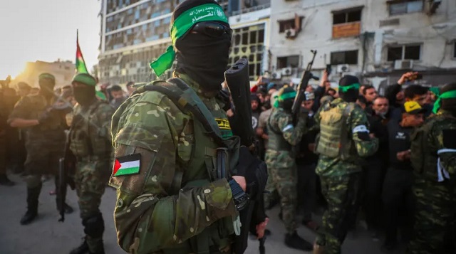 غزة.. تحذير أممي من وقوع تطهير عرقي وحماس ترد على التهديد باستئناف الحرب