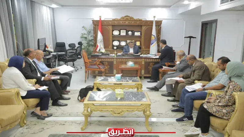 محافظ قنا : الموافقة علي مشروع ”فوسكور الصناعية” بإستثمارات 40 مليون دولار لإنتاج الفوسفات عالي التركيز بالمنطقة الحرة بقفط