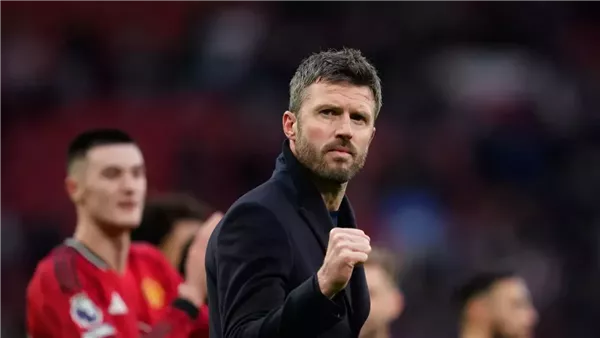 رسميًا، مايكل كاريك مدربًا لـ مانشستر يونايتد حتى 2028