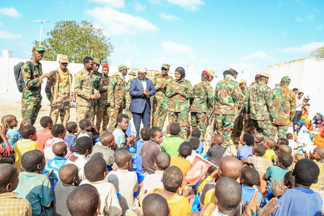 وفد حكومي يصل منطقة سبييب وعانولي لإعادة توطين النازحين