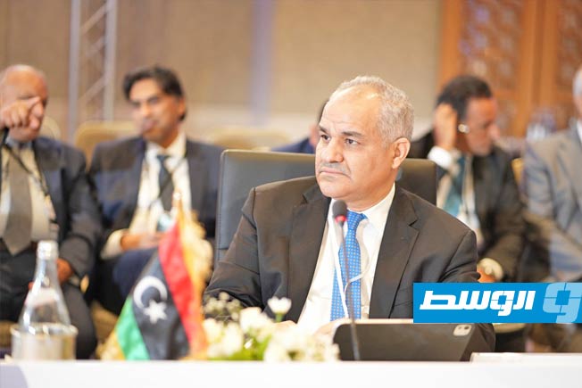 المركزي يطلب إخطار السفارات لتنبيه رعاياها بعدم التعامل مع السوق الموازية