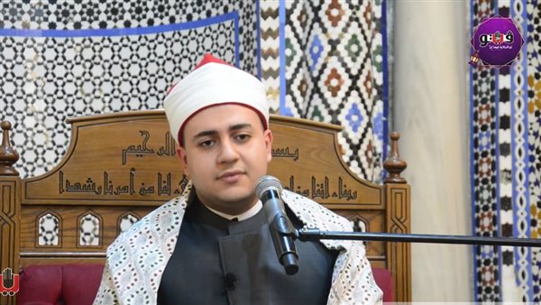 الشيخ محمود صوفي ينشد ابتهالا مميزا عن شهر رمضان (فيديو)